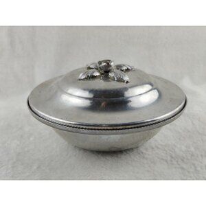 Vintage Serving Dish Aluminum Bowl w/lid Silverlook Hand Wrought Rose PressedTin